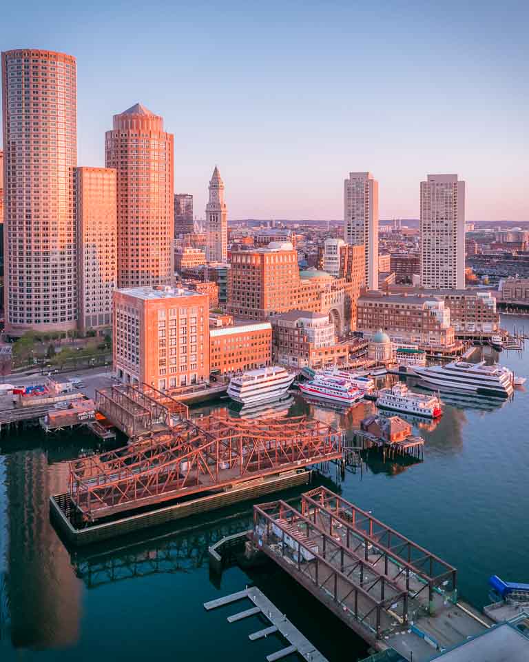 BOSTON HARBOR WALK ON THE SUNRISE