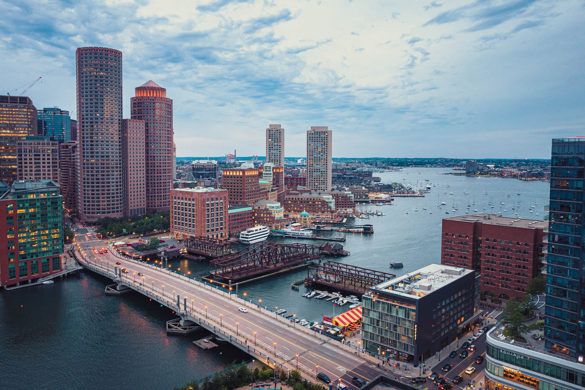 VIEW ON BOSTON HARBOR WALK FROM FORT POINT