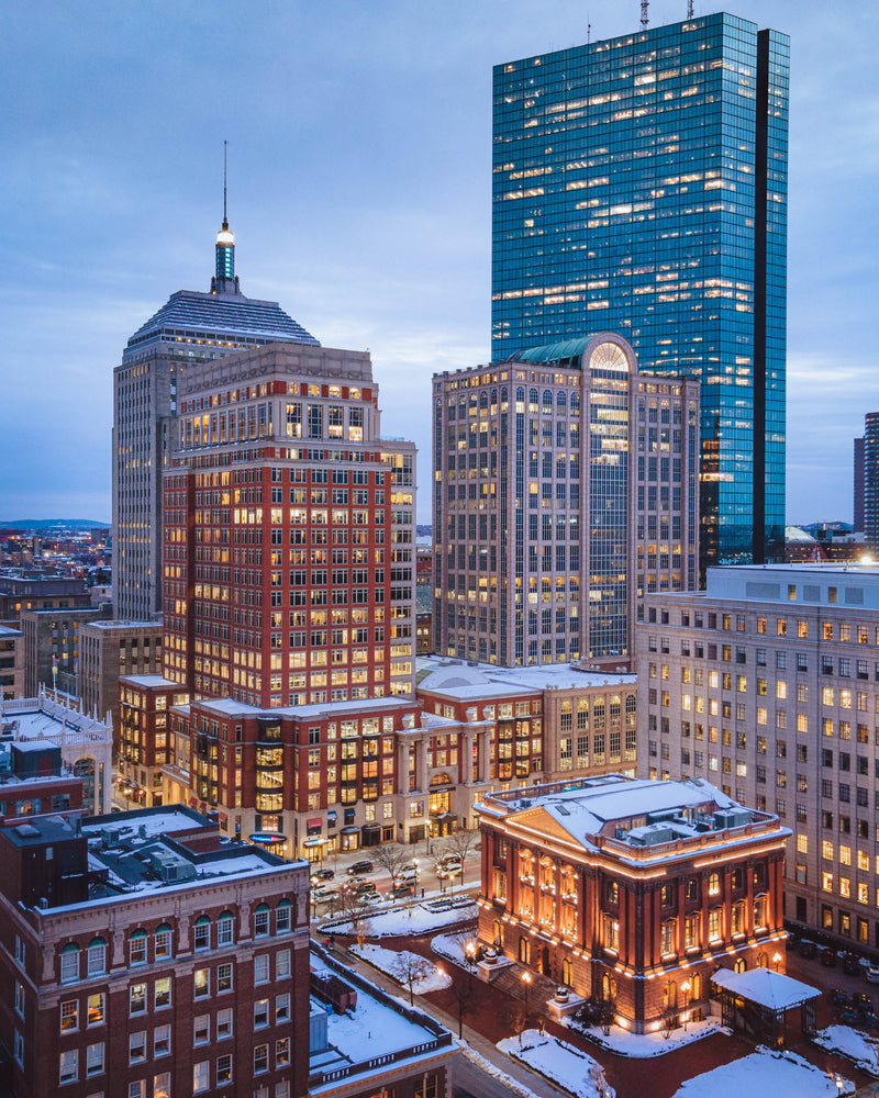 BOSTON ARCHITECTURE'S CONTRASTS