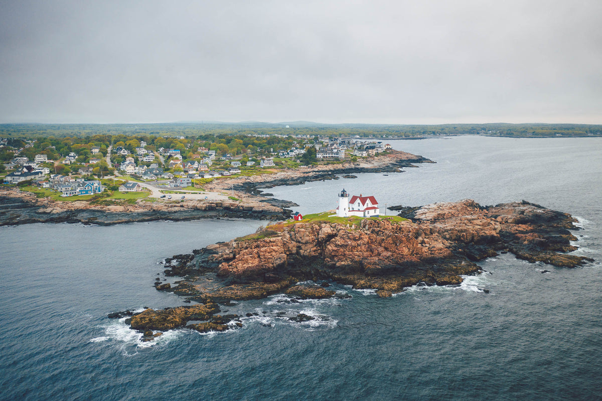 NUBBLE LIGHTHOUSE